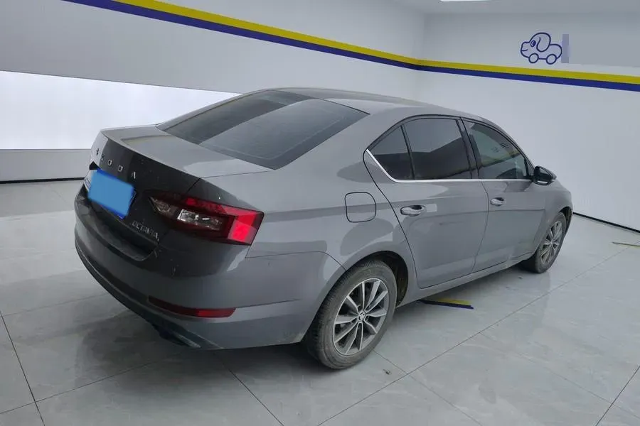 2022 Skoda Octavia 1.5L 113HP L4 6AT,autocango,china used car exporter,china ev exporter,chinese used car exporter,chinese used ev exporter