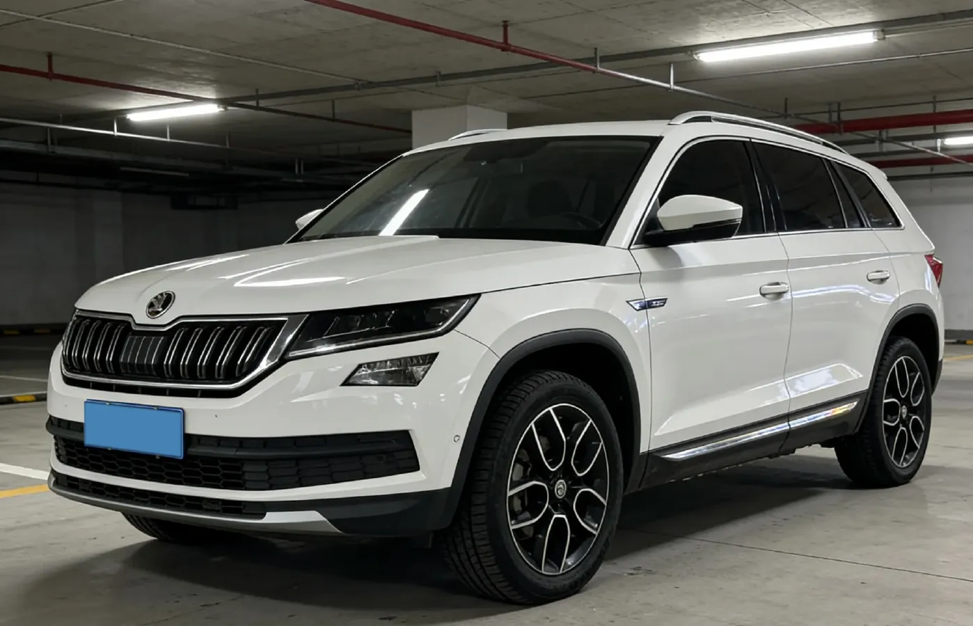 2017 Skoda Kodiak 2.0T 220HP L4 7DCT,autocango,china used car exporter,china ev exporter,chinese used car exporter,chinese used ev exporter