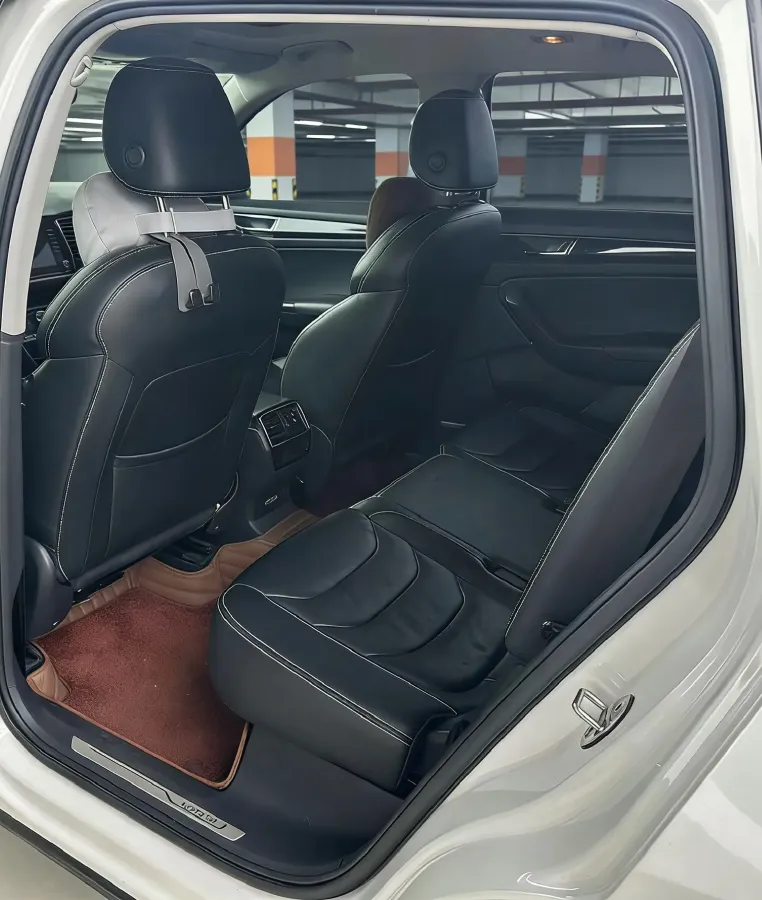 2017 Skoda Kodiak 2.0T 220HP L4 7DCT,autocango,china used car exporter,china ev exporter,chinese used car exporter,chinese used ev exporter