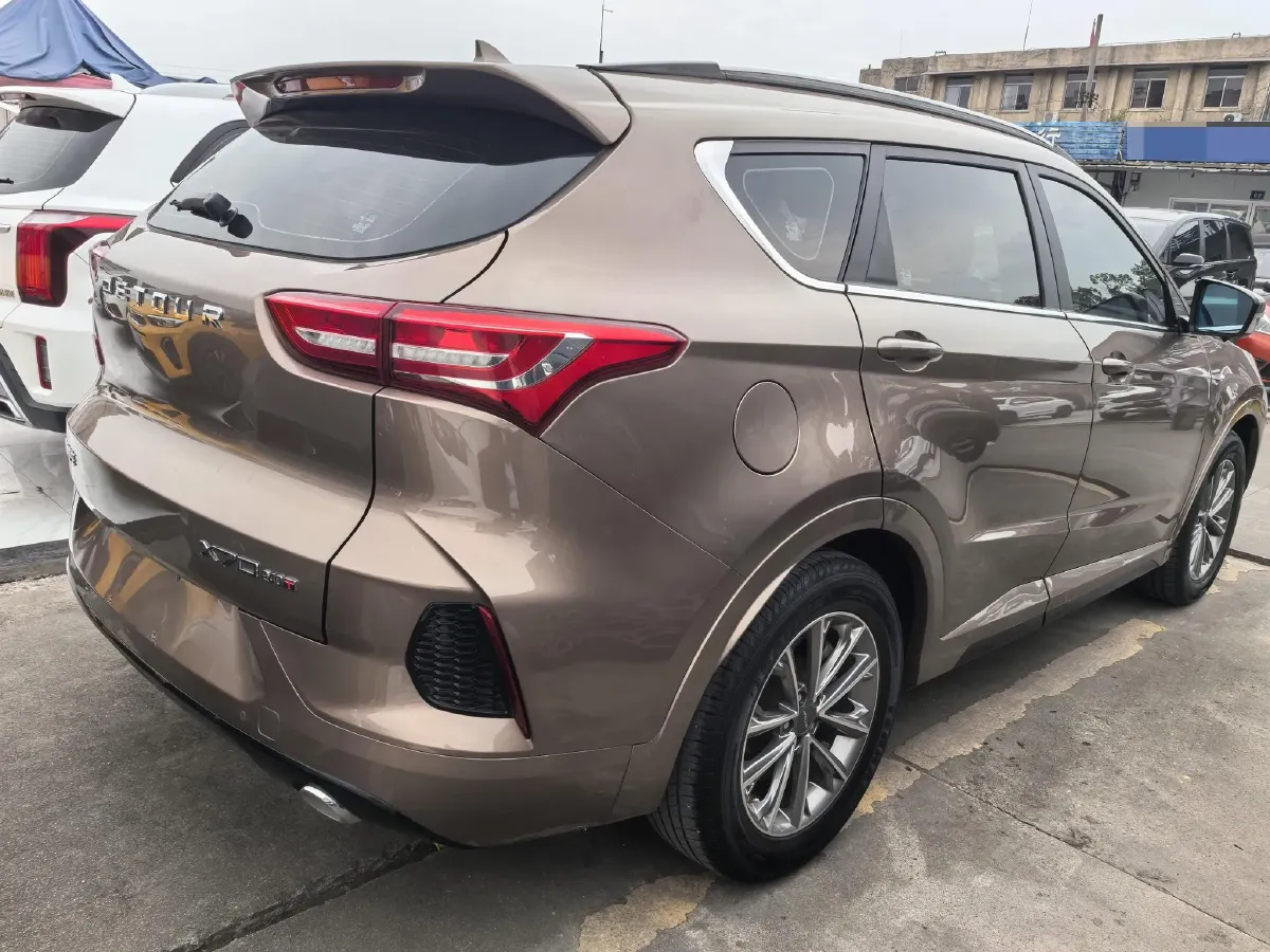 2020 Jetour X70 1.5T 156HP L4 6MT,autocango,china used car exporter,china ev exporter,chinese used car exporter,chinese used ev exporter
