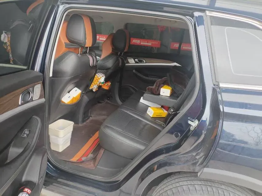 2024 Skyworth HT-i 1.5L 110HP L4 E-CVT PHEV 21.68KWH,autocango,china used car exporter,china ev exporter,chinese used car exporter,chinese used ev exporter