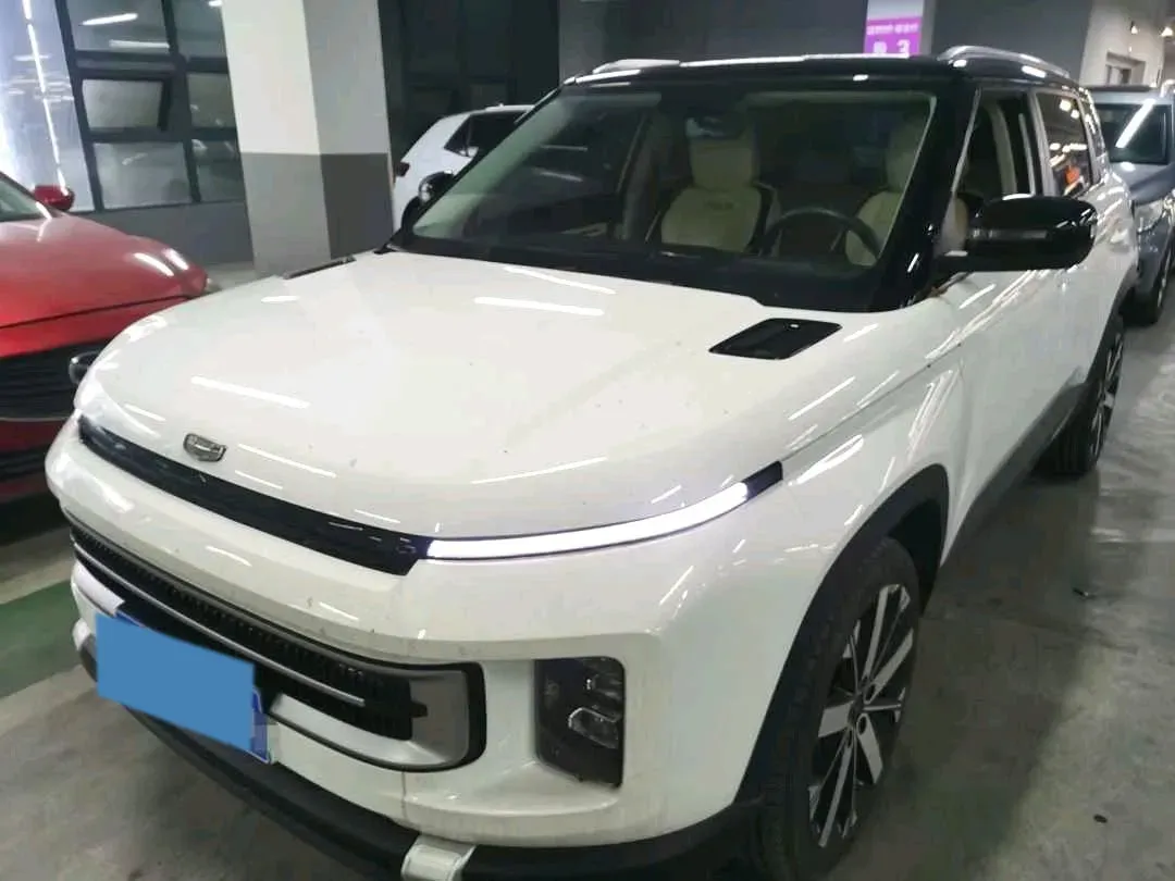 2023 Geely ICON 1.5T 181HP L4 7DCT,autocango,china used car exporter,china ev exporter,chinese used car exporter,chinese used ev exporter