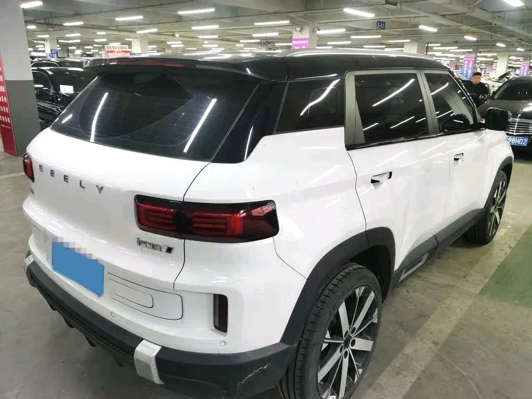 2023 Geely ICON 1.5T 181HP L4 7DCT,autocango,china used car exporter,china ev exporter,chinese used car exporter,chinese used ev exporter