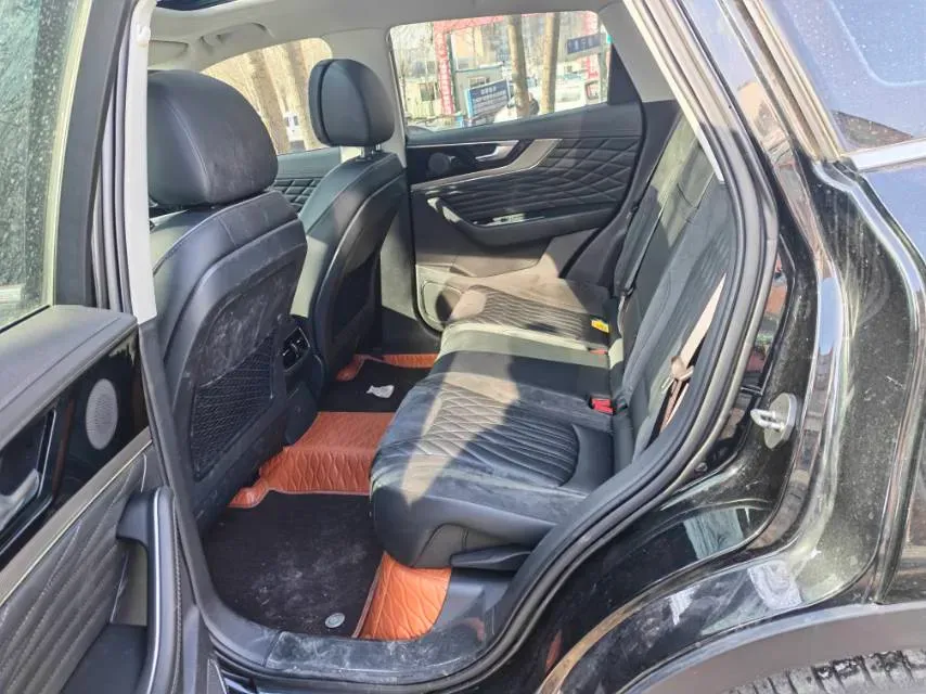 2022 HongQi HS5 2.0T 224HP L4 6AT,autocango,china used car exporter,china ev exporter,chinese used car exporter,chinese used ev exporter