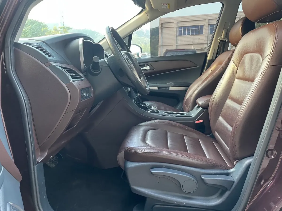 2017 HaiMa Family MPV 1.5T 156HP L4 6AT,autocango,china used car exporter,china ev exporter,chinese used car exporter,chinese used ev exporter