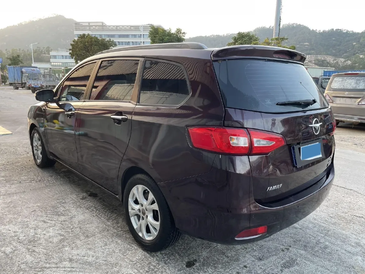2017 HaiMa Family MPV 1.5T 156HP L4 6AT,autocango,china used car exporter,china ev exporter,chinese used car exporter,chinese used ev exporter
