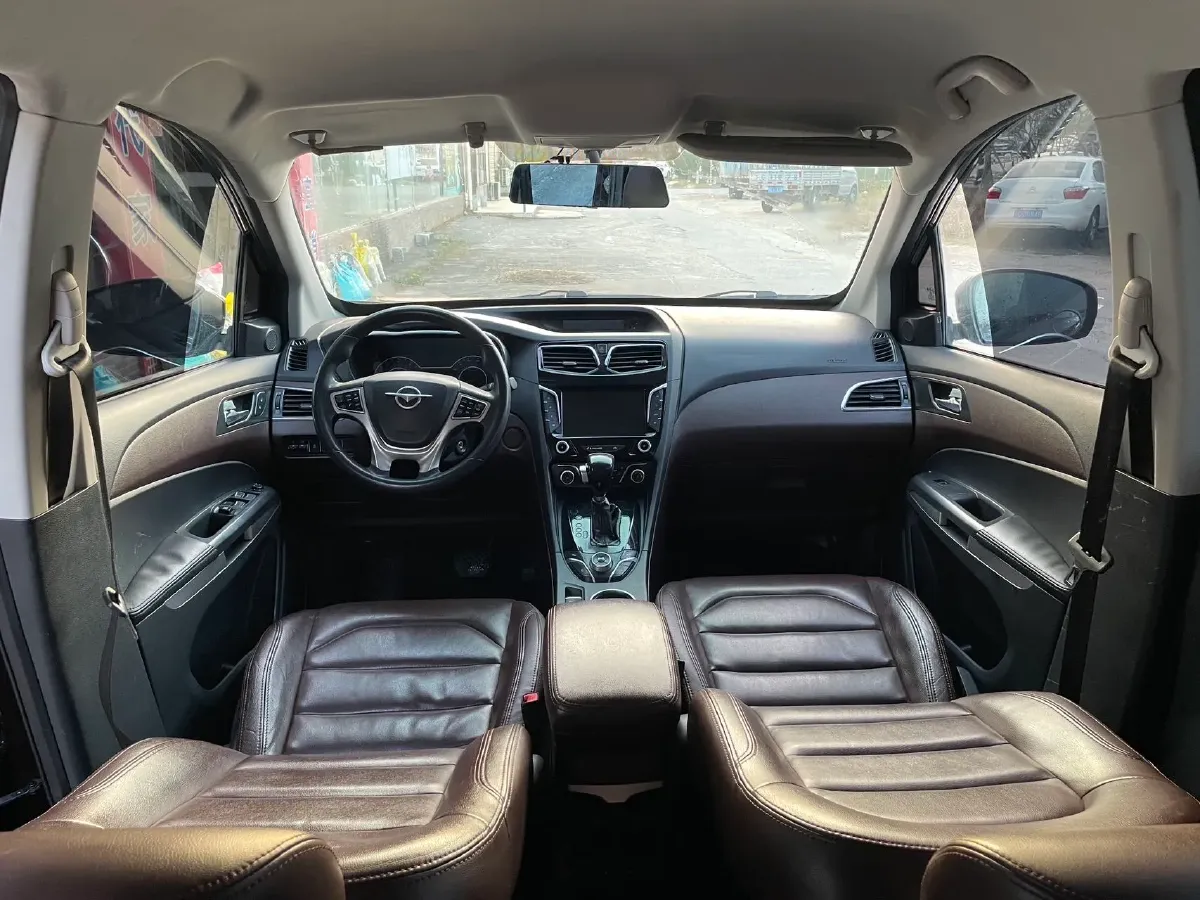 2017 HaiMa Family MPV 1.5T 156HP L4 6AT,autocango,china used car exporter,china ev exporter,chinese used car exporter,chinese used ev exporter