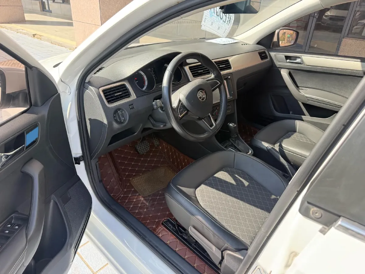 2019 Skoda Rapid Spaceback 1.5L 112HP L4 6AT,autocango,china used car exporter,china ev exporter,chinese used car exporter,chinese used ev exporter