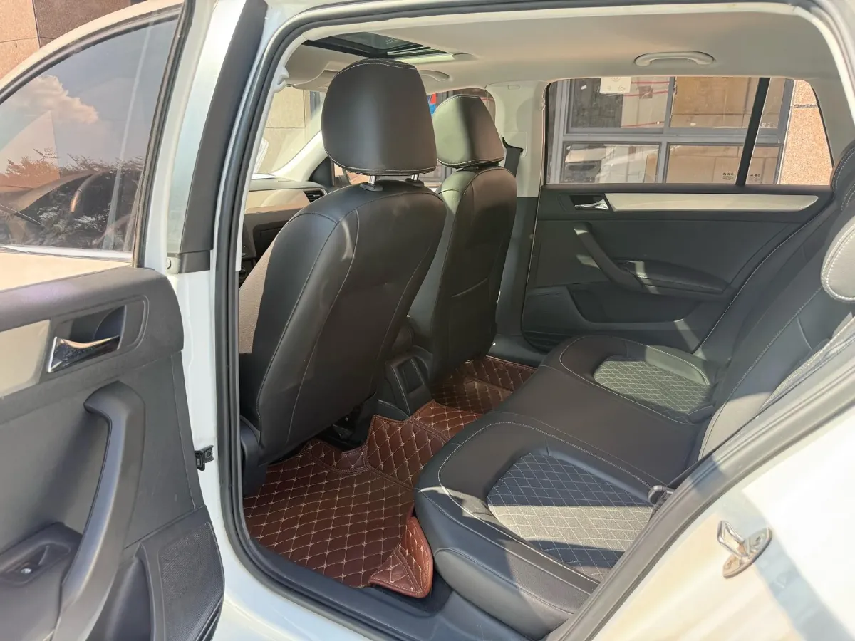 2019 Skoda Rapid Spaceback 1.5L 112HP L4 6AT,autocango,china used car exporter,china ev exporter,chinese used car exporter,chinese used ev exporter