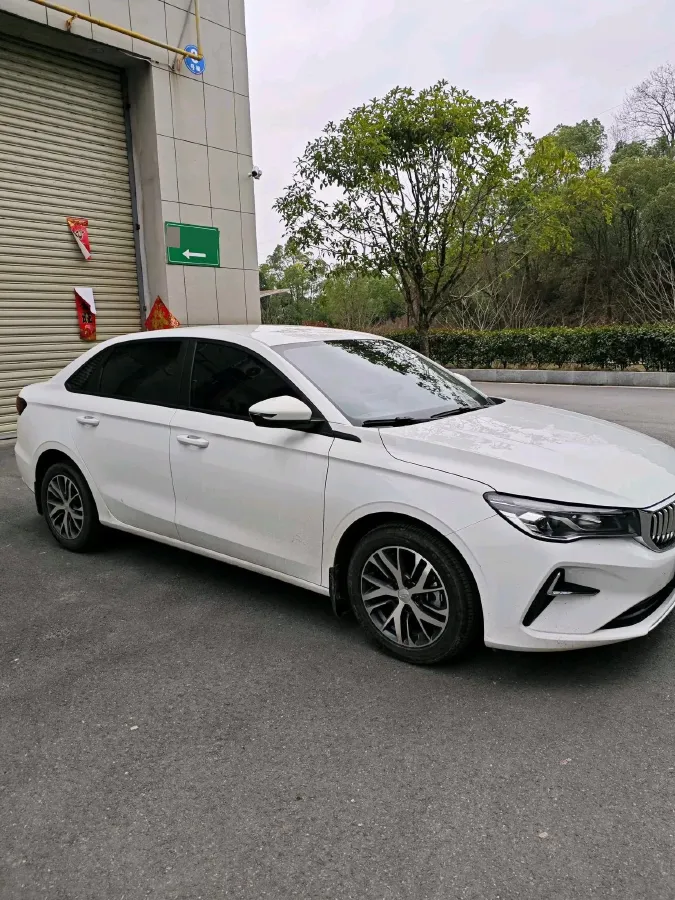 2025 Geely Emgrand 1.5L 127HP L4 5MT,autocango,china used car exporter,china ev exporter,chinese used car exporter,chinese used ev exporter