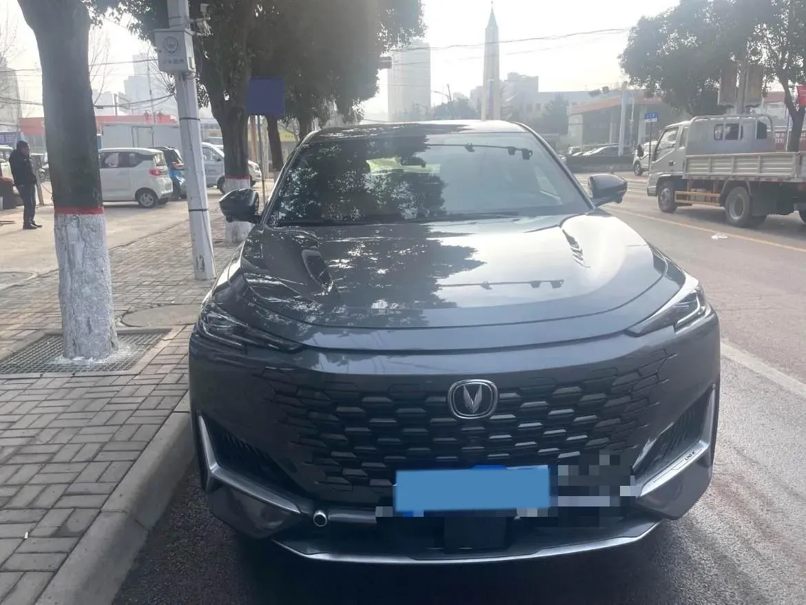 2021 ChangAn UNI-K 2.0T 233HP L4 8AT,autocango,china used car exporter,china ev exporter,chinese used car exporter,chinese used ev exporter