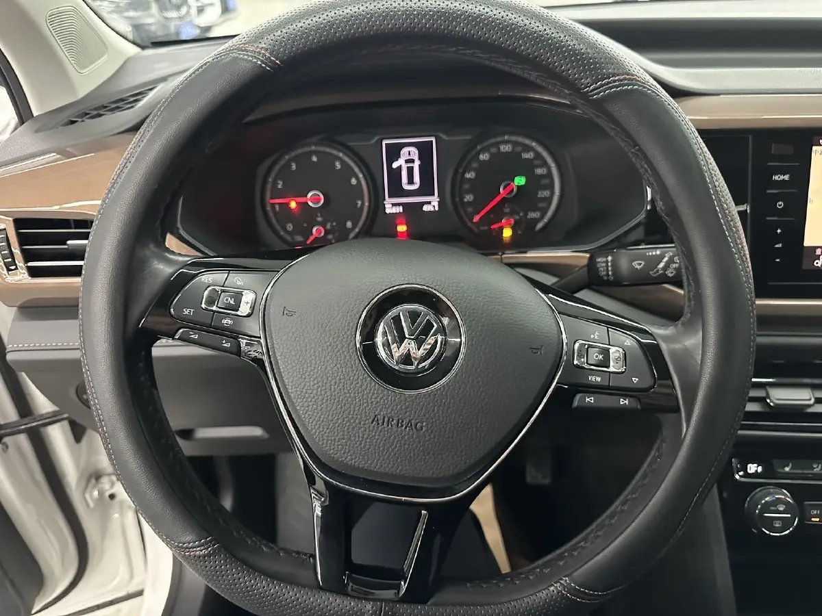 2020 Volkswagen Tharu 1.4T 150HP L4 7DCT,autocango,china used car exporter,china ev exporter,chinese used car exporter,chinese used ev exporter