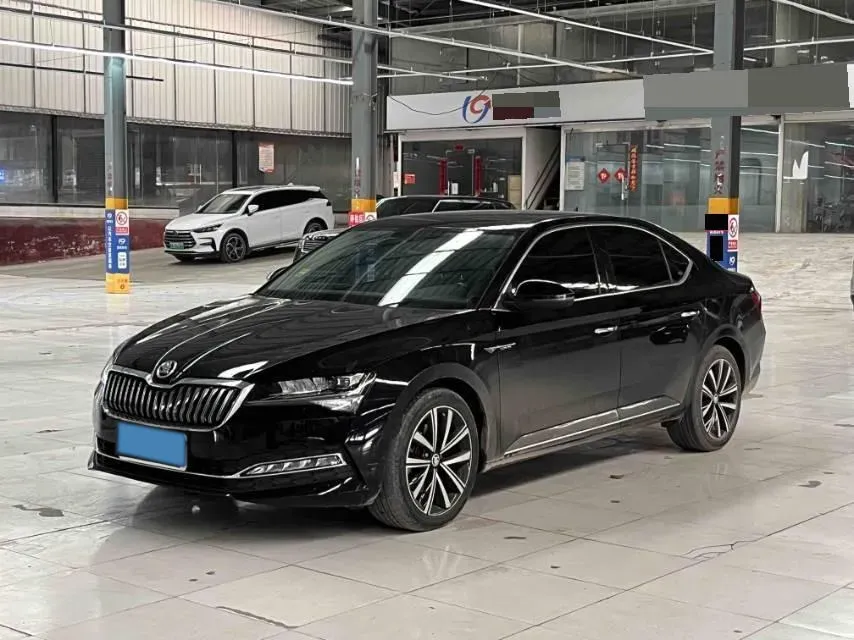 2023 Skoda Superb 1.4T 150HP L4 7DCT,autocango,china used car exporter,china ev exporter,chinese used car exporter,chinese used ev exporter