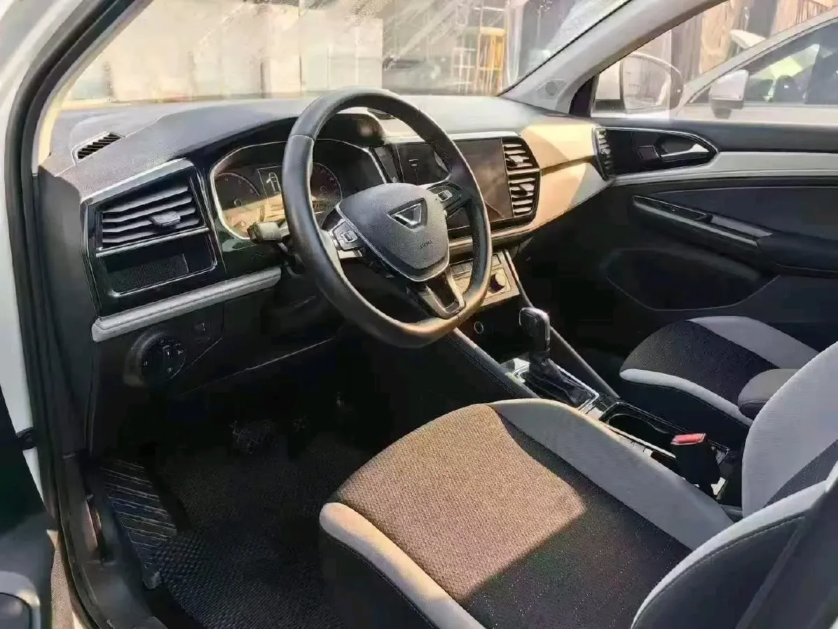 2023 Jetta VS7 1.4T 150HP L4 6AT,autocango,china used car exporter,china ev exporter,chinese used car exporter,chinese used ev exporter