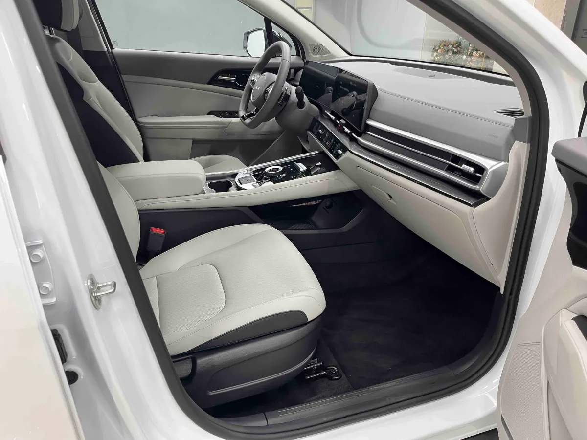 2025 Kia Sportage 1.5T 200HP L4 8AT,autocango,china used car exporter,china ev exporter,chinese used car exporter,chinese used ev exporter