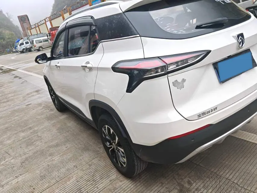 2017 BaoJun 310W 1.5L 105HP L4 6MT,autocango,china used car exporter,china ev exporter,chinese used car exporter,chinese used ev exporter