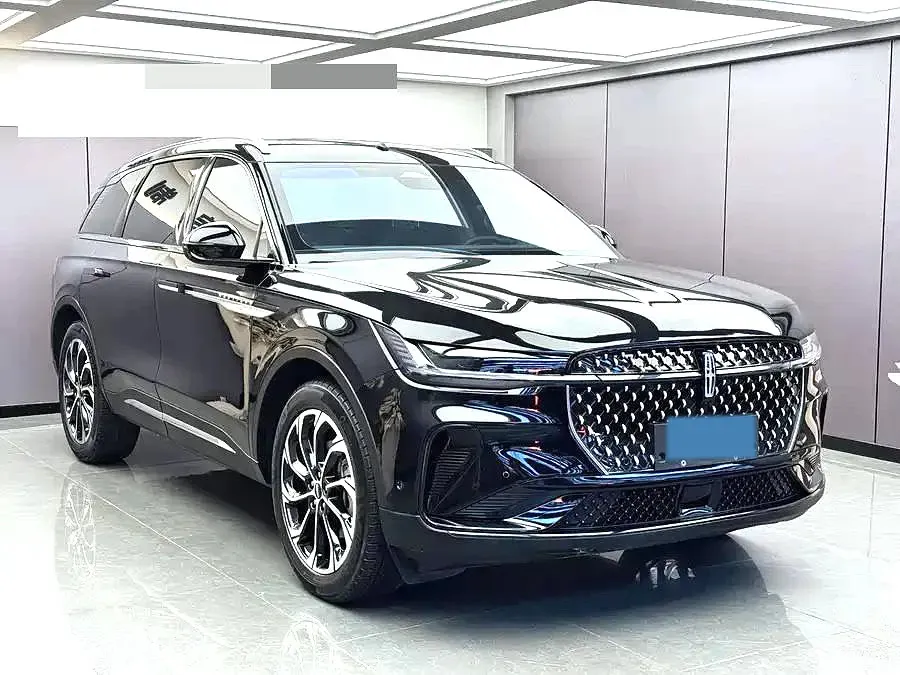 2023 Lincoln Nautilus 2.0T 261HP L4 8AT,autocango,china used car exporter,china ev exporter,chinese used car exporter,chinese used ev exporter