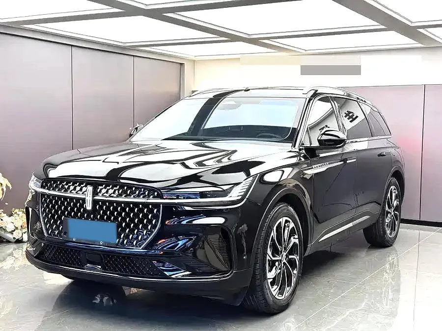 2023 Lincoln Nautilus 2.0T 261HP L4 8AT,autocango,china used car exporter,china ev exporter,chinese used car exporter,chinese used ev exporter