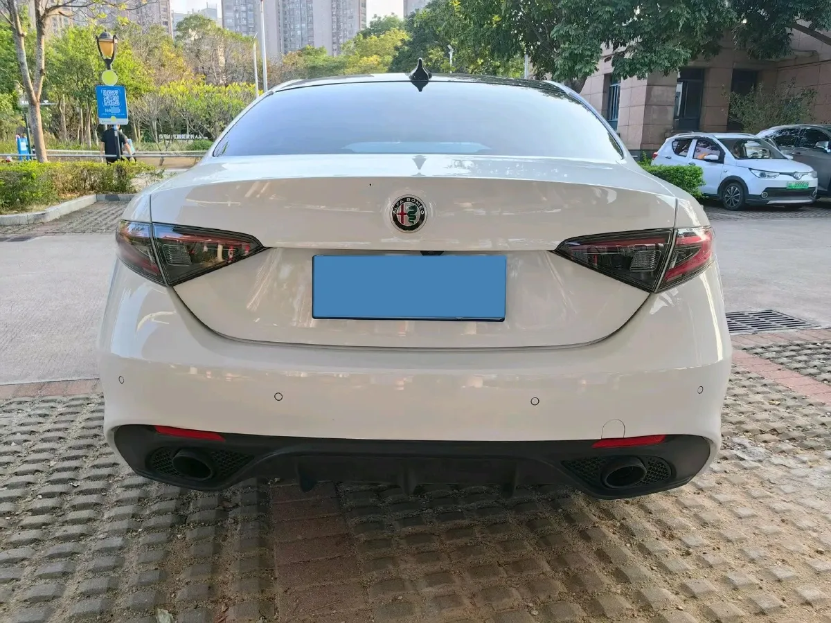 2023 Genesis GV70 2.5T 304HP L4 8AT,autocango,china used car exporter,china ev exporter,chinese used car exporter,chinese used ev exporter