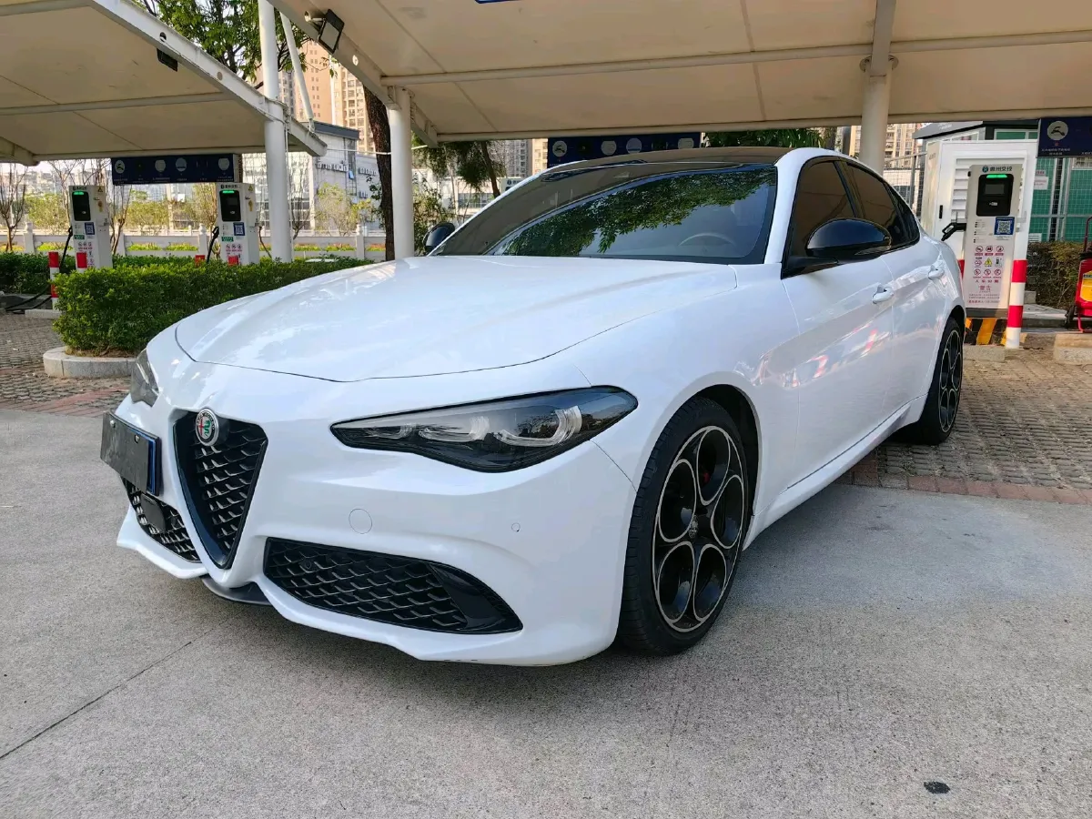 2023 Genesis GV70 2.5T 304HP L4 8AT,autocango,china used car exporter,china ev exporter,chinese used car exporter,chinese used ev exporter