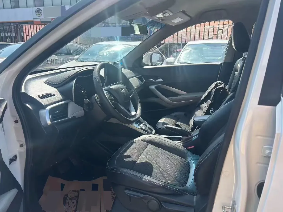 2017 BaoJun 310W 1.5L 105HP L4 6MT,autocango,china used car exporter,china ev exporter,chinese used car exporter,chinese used ev exporter