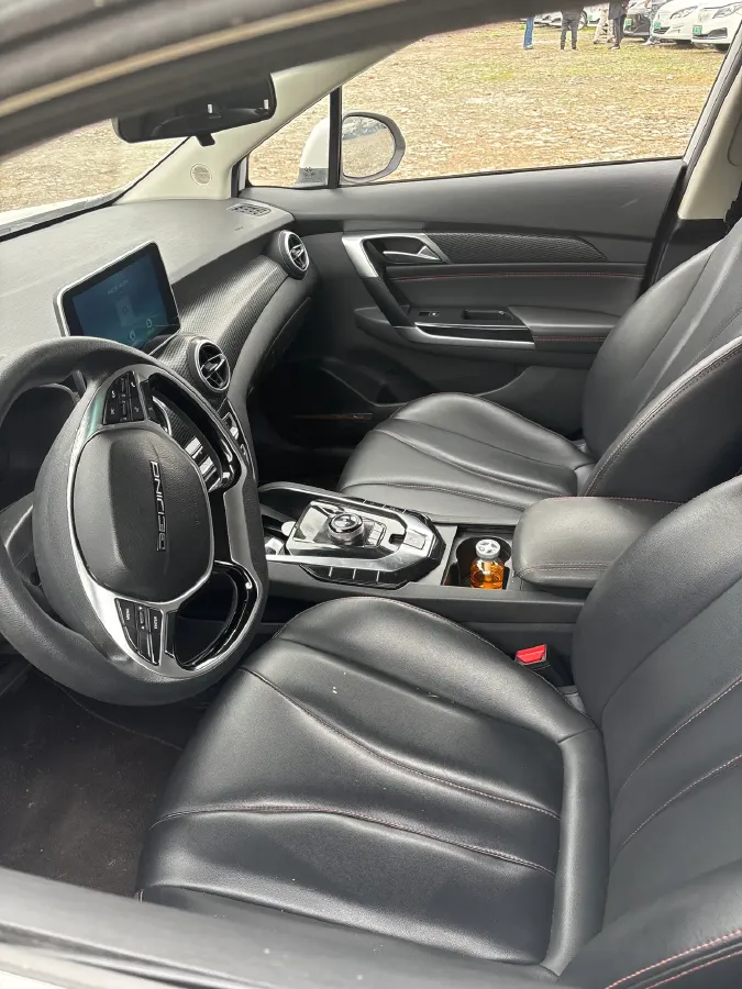 2022 ChangAn UNI-T 1.5T 188HP L4 7DCT,autocango,china used car exporter,china ev exporter,chinese used car exporter,chinese used ev exporter