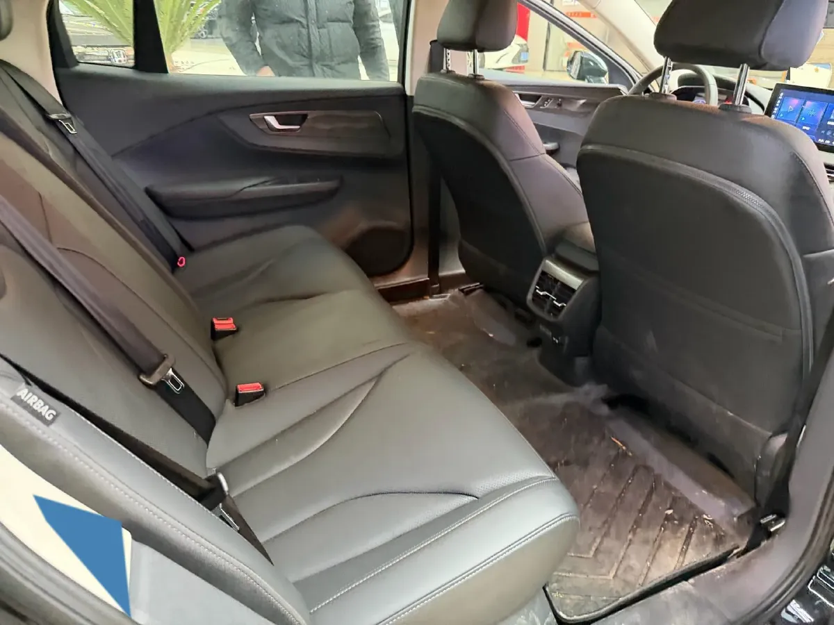 2024 HongQi E-QM5 BEV 60KWH,autocango,china used car exporter,china ev exporter,chinese used car exporter,chinese used ev exporter