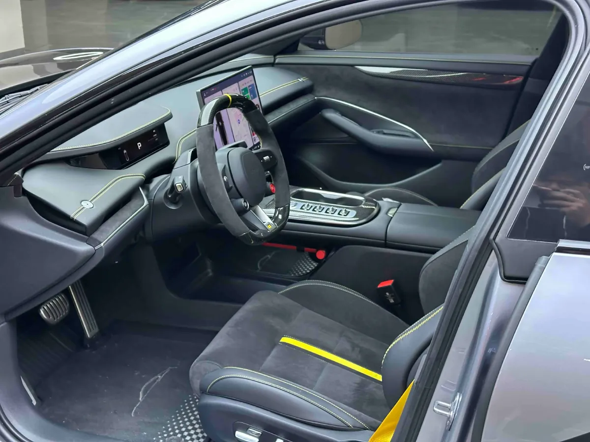 2025 MI SU7 Ultra BEV 93.7KWH,autocango,china used car exporter,china ev exporter,chinese used car exporter,chinese used ev exporter