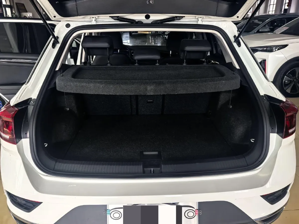 2022 Volkswagen T-Roc 1.4T 150HP L4 7DCT,autocango,china used car exporter,china ev exporter,chinese used car exporter,chinese used ev exporter