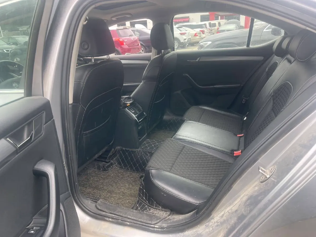 2016 Skoda Superb 1.4T 150HP L4 7DCT,autocango,china used car exporter,china ev exporter,chinese used car exporter,chinese used ev exporter