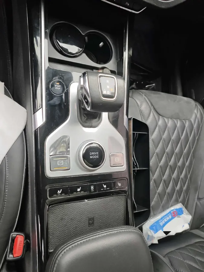 2019 HongQi HS5 2.0T 224HP L4 6AT,autocango,china used car exporter,china ev exporter,chinese used car exporter,chinese used ev exporter