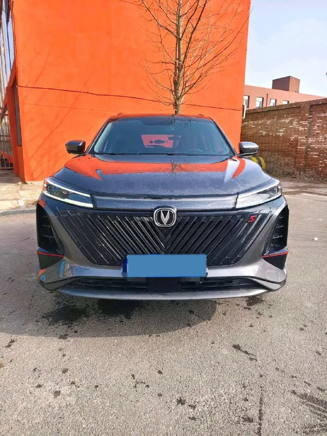 2022 ChangAn CS75 Plus 1.5T 188HP L4 8AT,autocango,china used car exporter,china ev exporter,chinese used car exporter,chinese used ev exporter