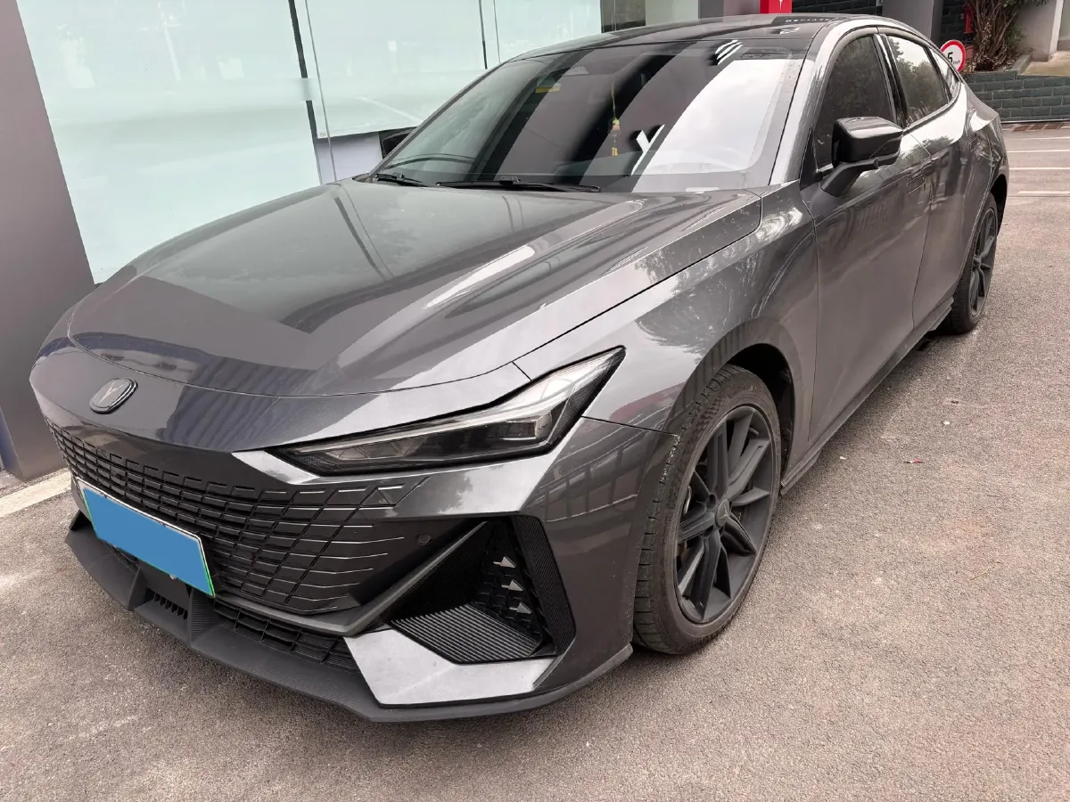 2023 ChangAn UNI-V iDD 1.5T 170HP L4 6TCT PHEV 18.4KWH,autocango,china used car exporter,china ev exporter,chinese used car exporter,chinese used ev exporter