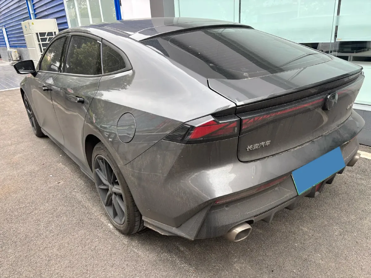 2023 ChangAn UNI-V iDD 1.5T 170HP L4 6TCT PHEV 18.4KWH,autocango,china used car exporter,china ev exporter,chinese used car exporter,chinese used ev exporter