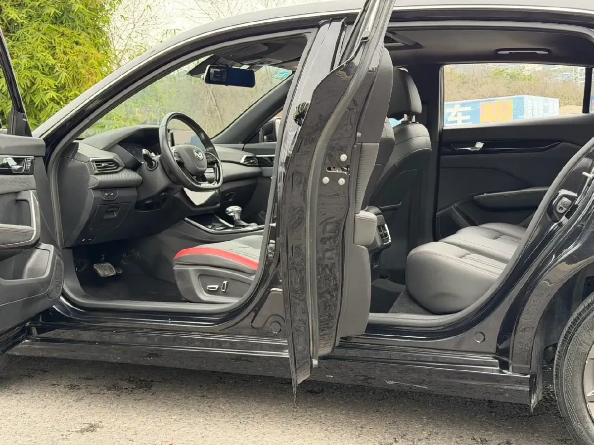 2020 DongFeng Aeolus YiXuan 1.5T 150HP L4 6DCT,autocango,china used car exporter,china ev exporter,chinese used car exporter,chinese used ev exporter