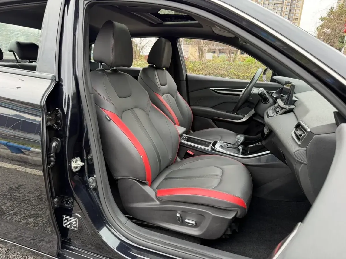 2020 DongFeng Aeolus YiXuan 1.5T 150HP L4 6DCT,autocango,china used car exporter,china ev exporter,chinese used car exporter,chinese used ev exporter