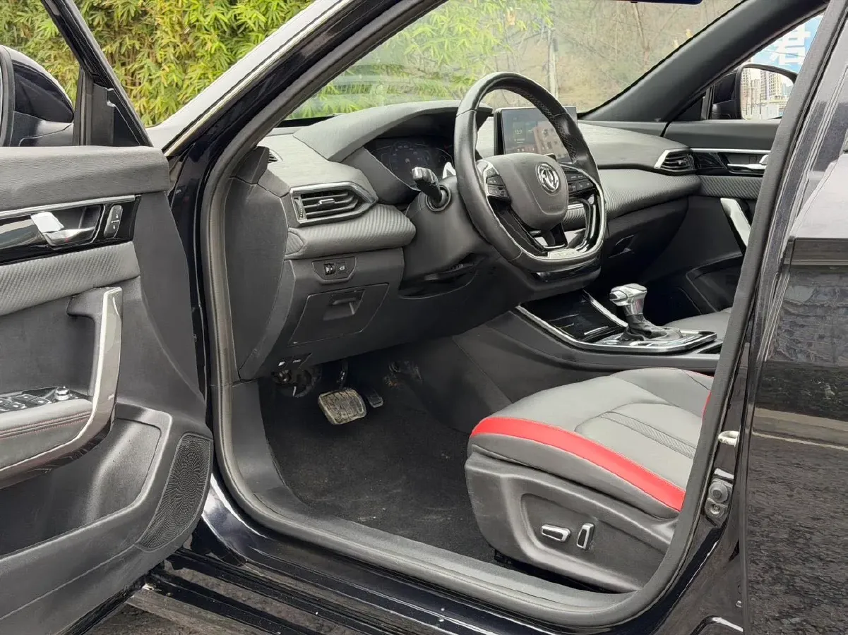 2020 DongFeng Aeolus YiXuan 1.5T 150HP L4 6DCT,autocango,china used car exporter,china ev exporter,chinese used car exporter,chinese used ev exporter