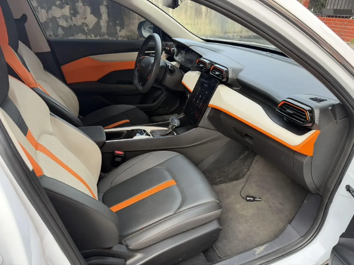 2023 DongFeng Aeolus YiXuan 1.5L 125HP L4 6DCT,autocango,china used car exporter,china ev exporter,chinese used car exporter,chinese used ev exporter