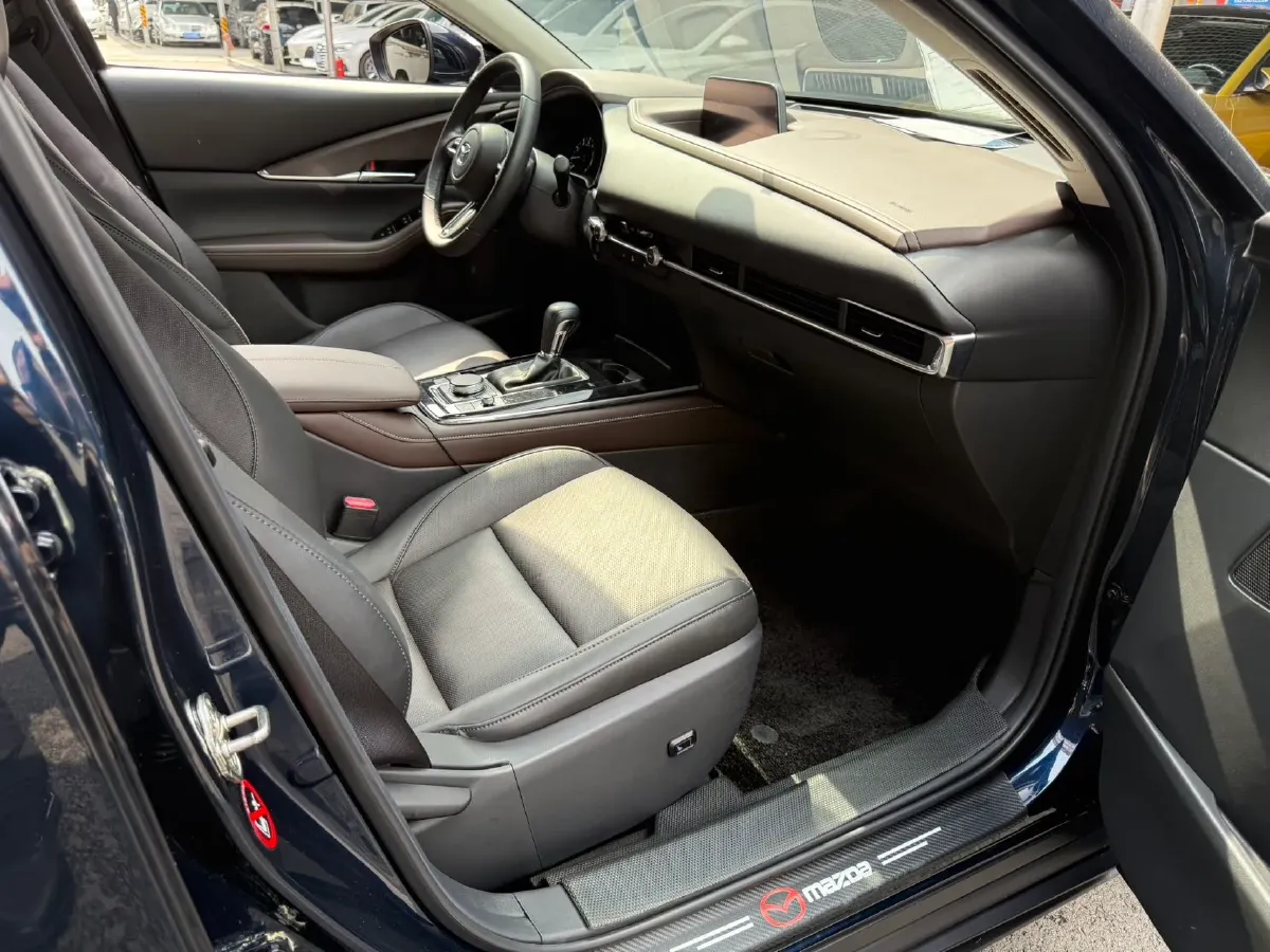 2021 Mazda CX-30 2.0L 158HP L4 6AT,autocango,china used car exporter,china ev exporter,chinese used car exporter,chinese used ev exporter