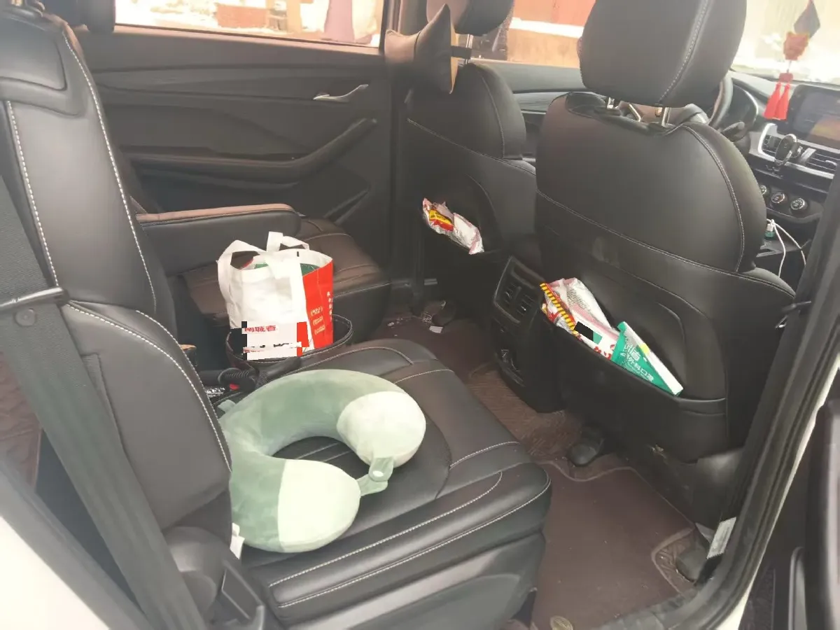 2019 BaoJun 360 1.5L 105HP L4 6MT,autocango,china used car exporter,china ev exporter,chinese used car exporter,chinese used ev exporter