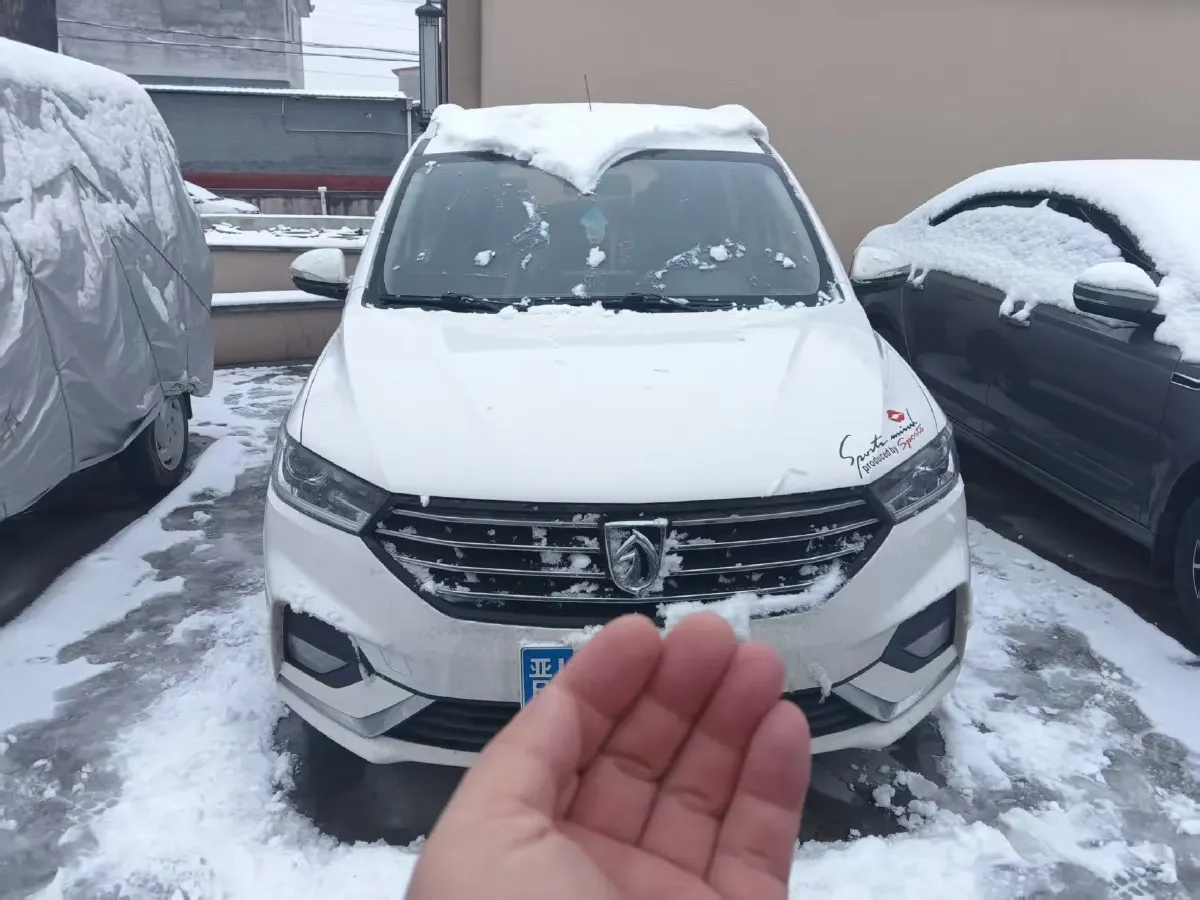 2019 BaoJun 360 1.5L 105HP L4 6MT,autocango,china used car exporter,china ev exporter,chinese used car exporter,chinese used ev exporter