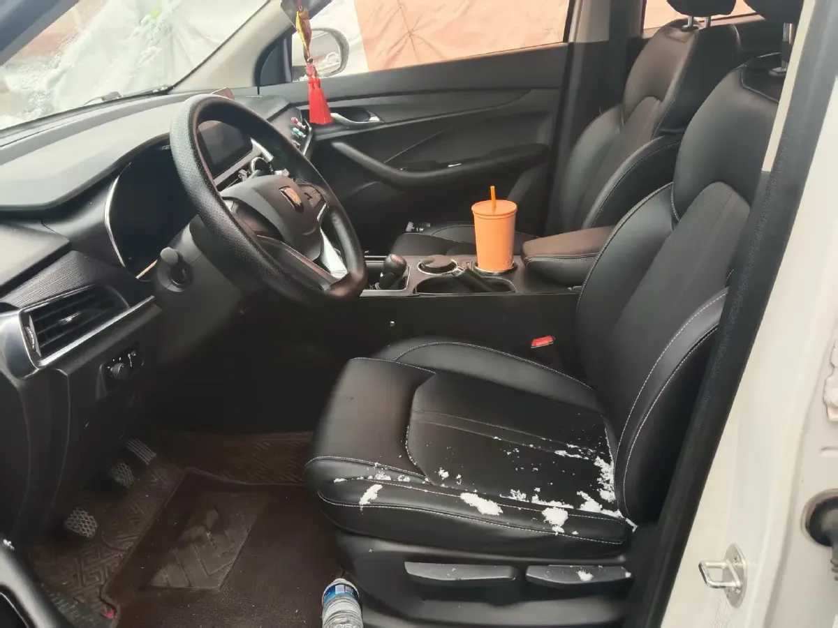 2019 BaoJun 360 1.5L 105HP L4 6MT,autocango,china used car exporter,china ev exporter,chinese used car exporter,chinese used ev exporter