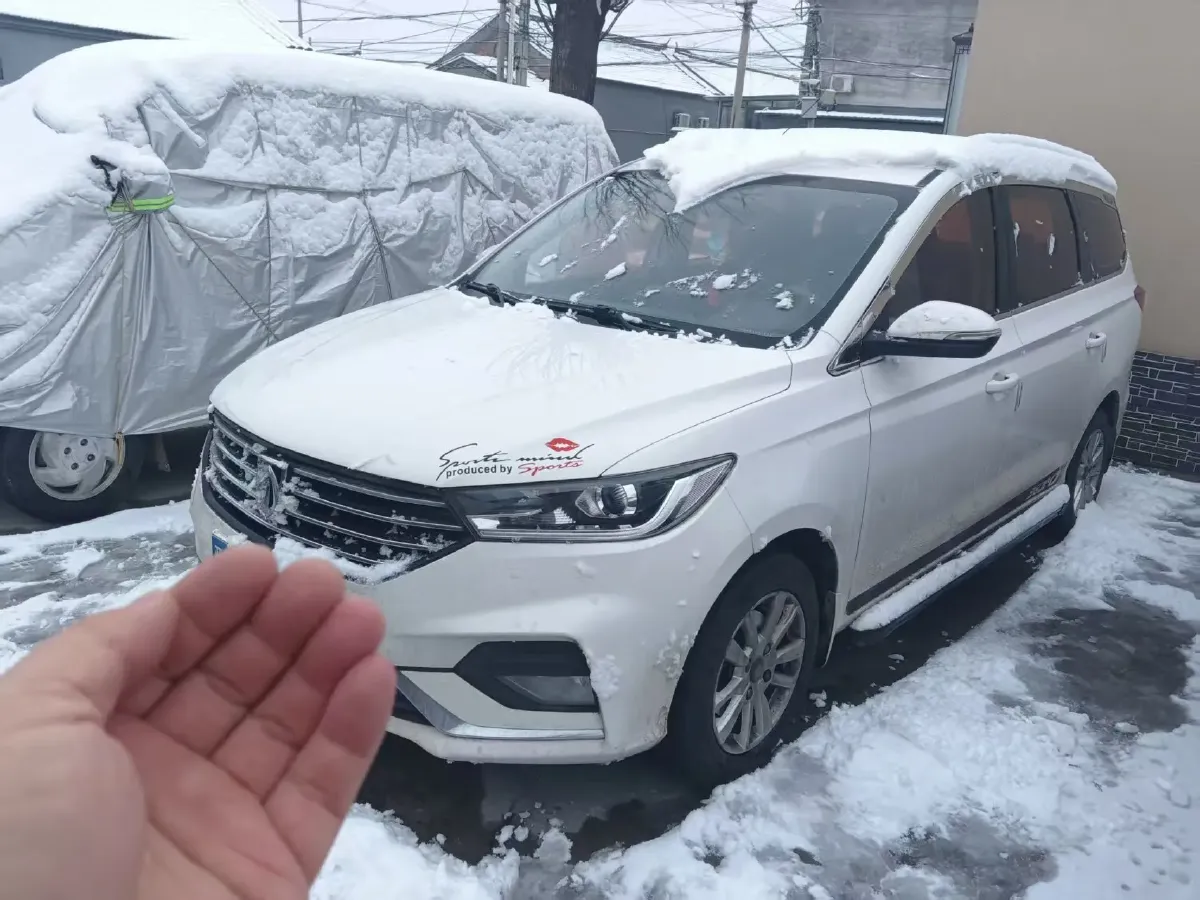 2019 BaoJun 360 1.5L 105HP L4 6MT,autocango,china used car exporter,china ev exporter,chinese used car exporter,chinese used ev exporter