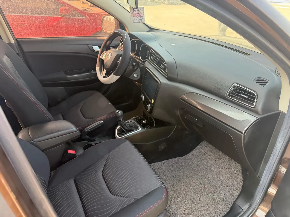 2017 FAW Jumpal D60 1.5L 113HP L4 5MT,autocango,china used car exporter,china ev exporter,chinese used car exporter,chinese used ev exporter