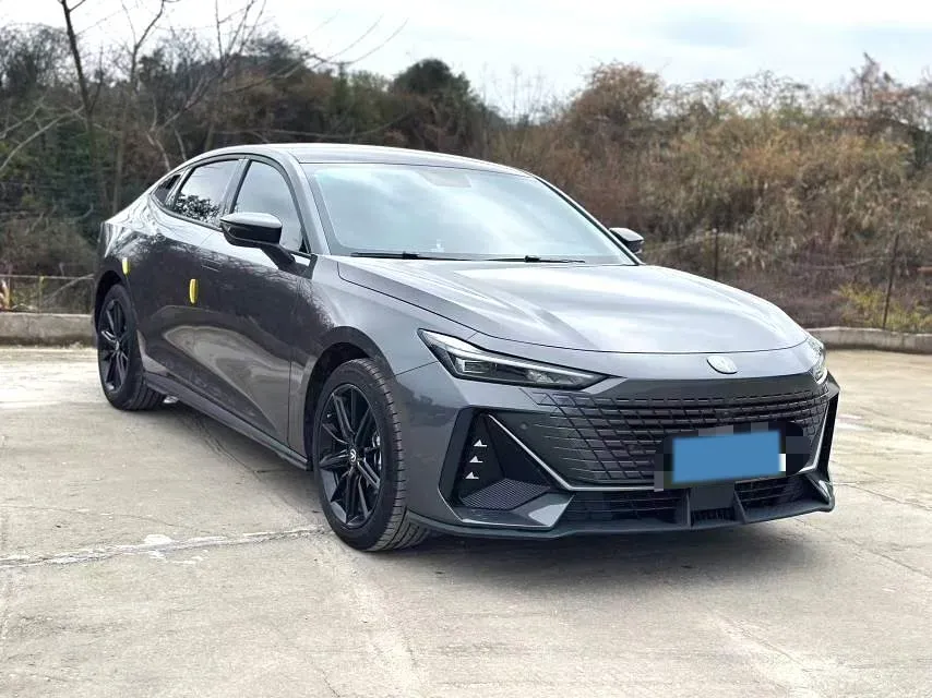 2022 ChangAn UNI-V 1.5T 188HP L4 7DCT,autocango,china used car exporter,china ev exporter,chinese used car exporter,chinese used ev exporter