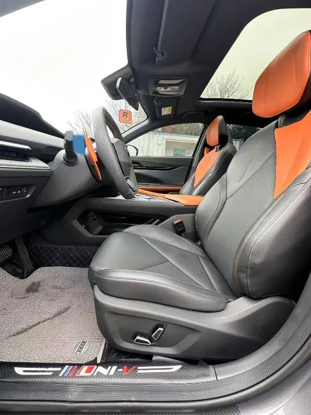 2022 ChangAn UNI-V 1.5T 188HP L4 7DCT,autocango,china used car exporter,china ev exporter,chinese used car exporter,chinese used ev exporter