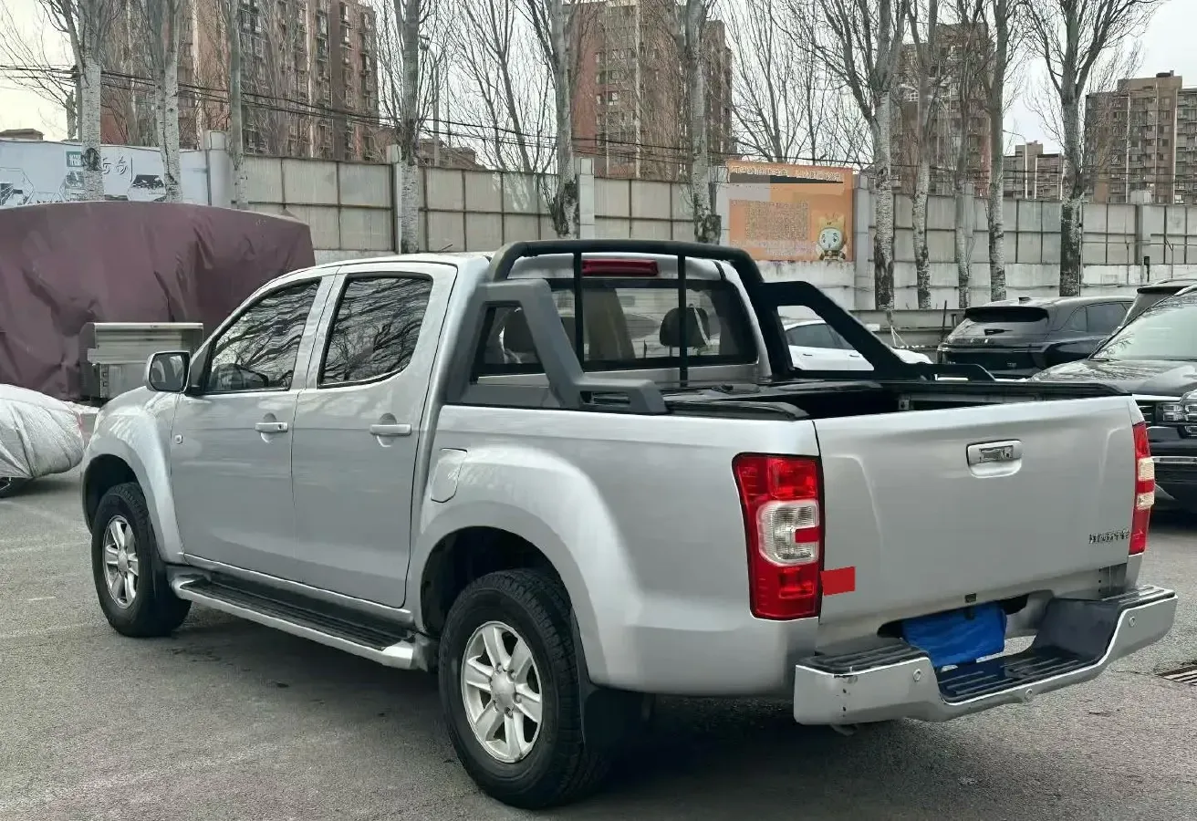 2020 Isuzu RE-MAX Jim 2.8T 120HP L4 5MT,autocango,china used car exporter,china ev exporter,chinese used car exporter,chinese used ev exporter