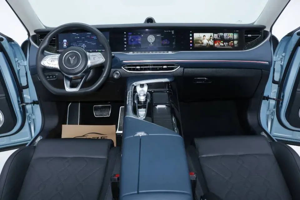 2022 Voyah FREE BEV 106KWH,autocango,china used car exporter,china ev exporter,chinese used car exporter,chinese used ev exporter