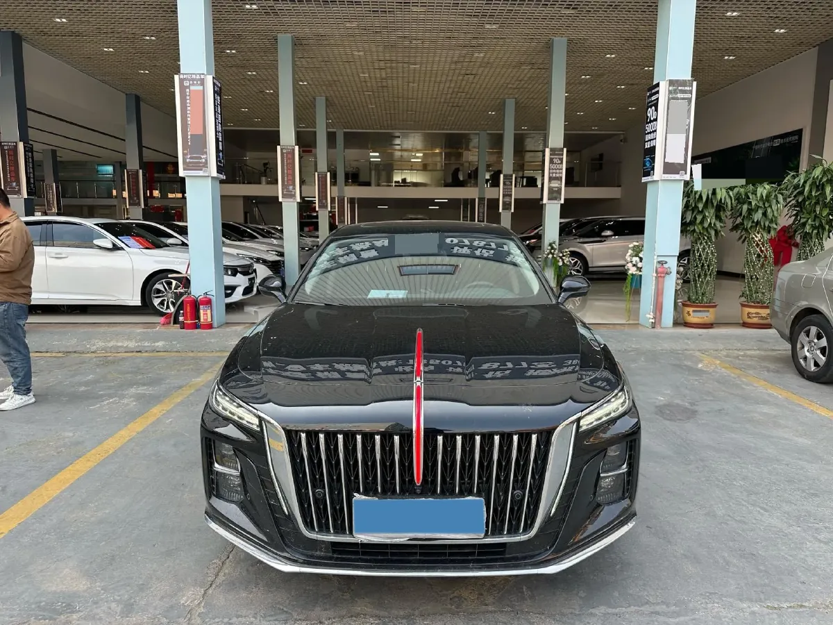 2023 HongQi H5 2.0T 224HP L4 8AT,autocango,china used car exporter,china ev exporter,chinese used car exporter,chinese used ev exporter