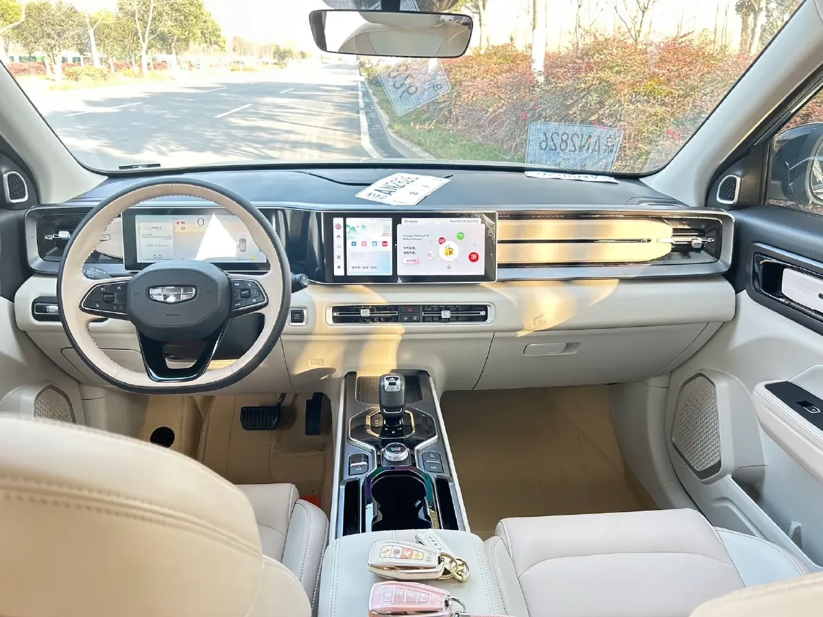 2023 Geely ICON 1.5T 181HP L4 7DCT,autocango,china used car exporter,china ev exporter,chinese used car exporter,chinese used ev exporter